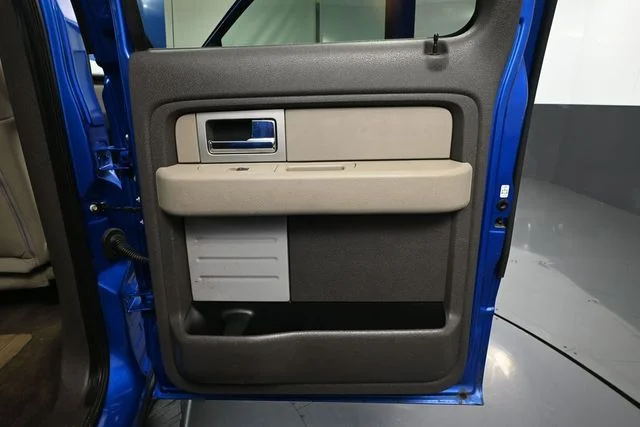 Used 2010  Ford XLT image 31