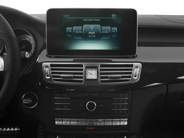 Used 2016 Gray Mercedes-Benz 4MATIC® image 9