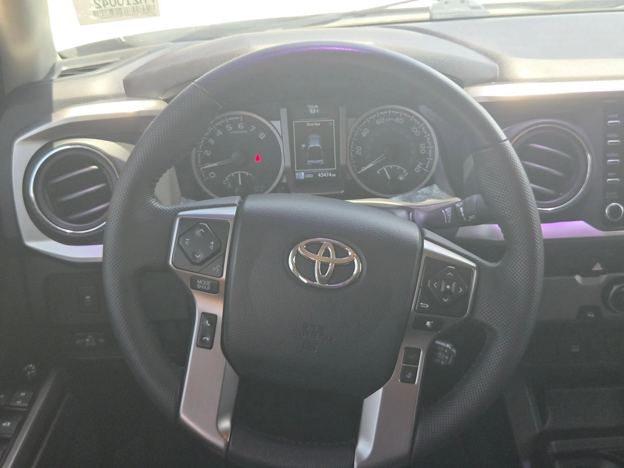 Used 2023 White Toyota SR5 image 17