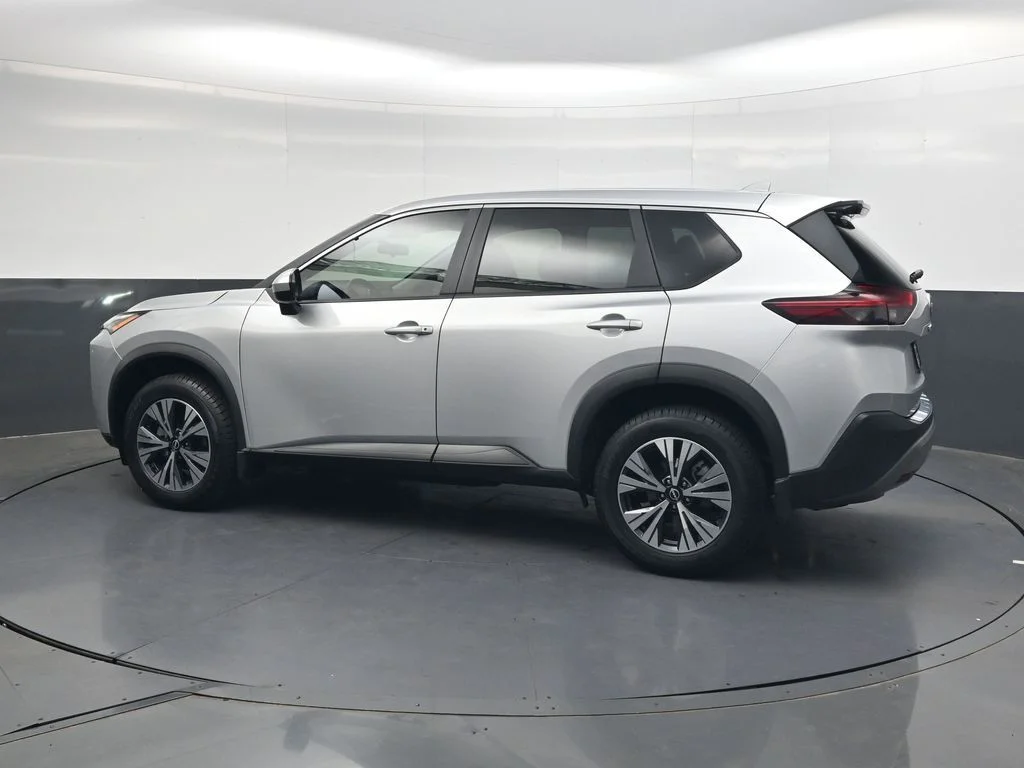 Used 2023 Silver Nissan SV image 8