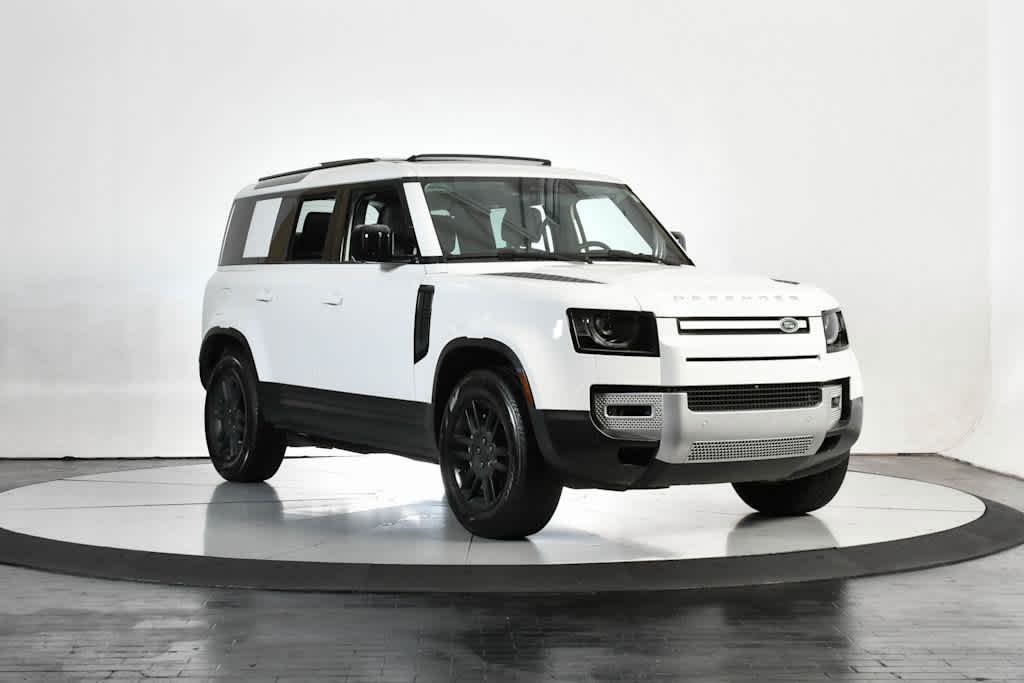 Certified Used 2025 WHT Land Rover S image 8