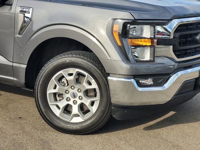 Used 2023 Gray Ford XLT image 9