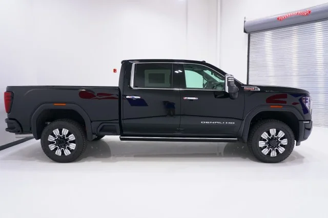 New 2026 Onyx Black GMC Denali image 4