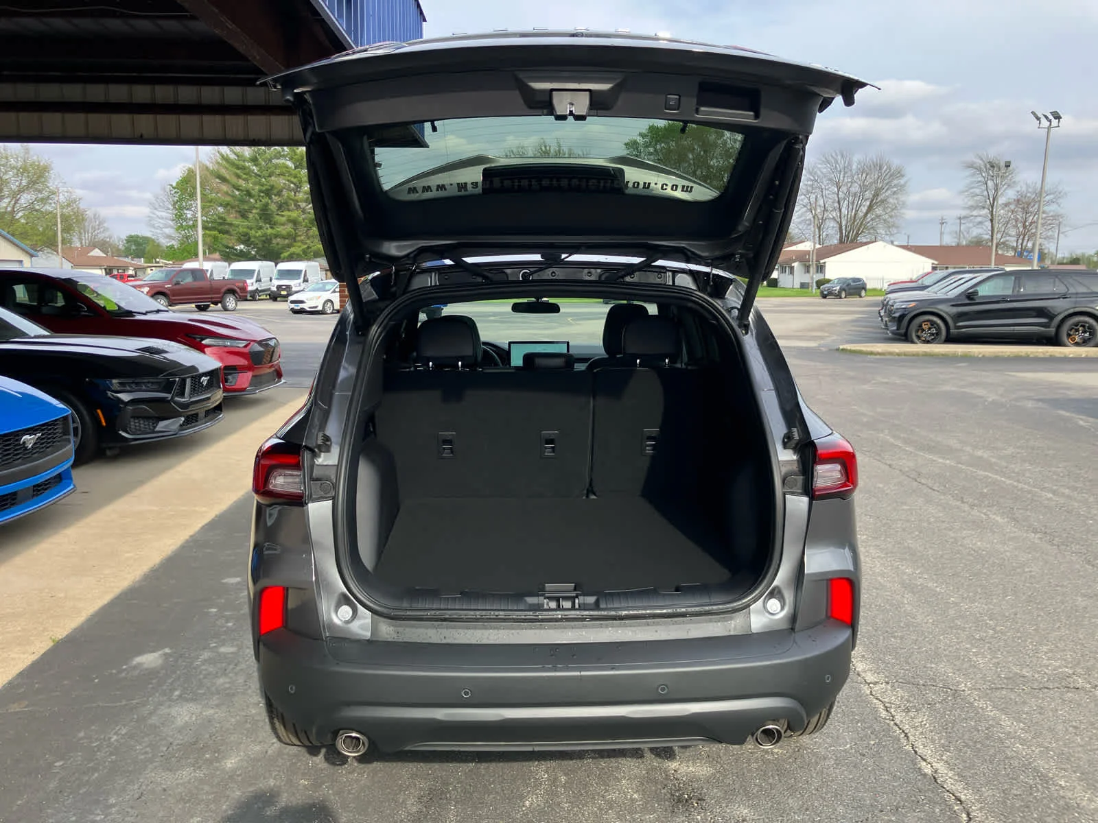 New 2026 Carbonized Gray Metallic Ford ST-Line image 18