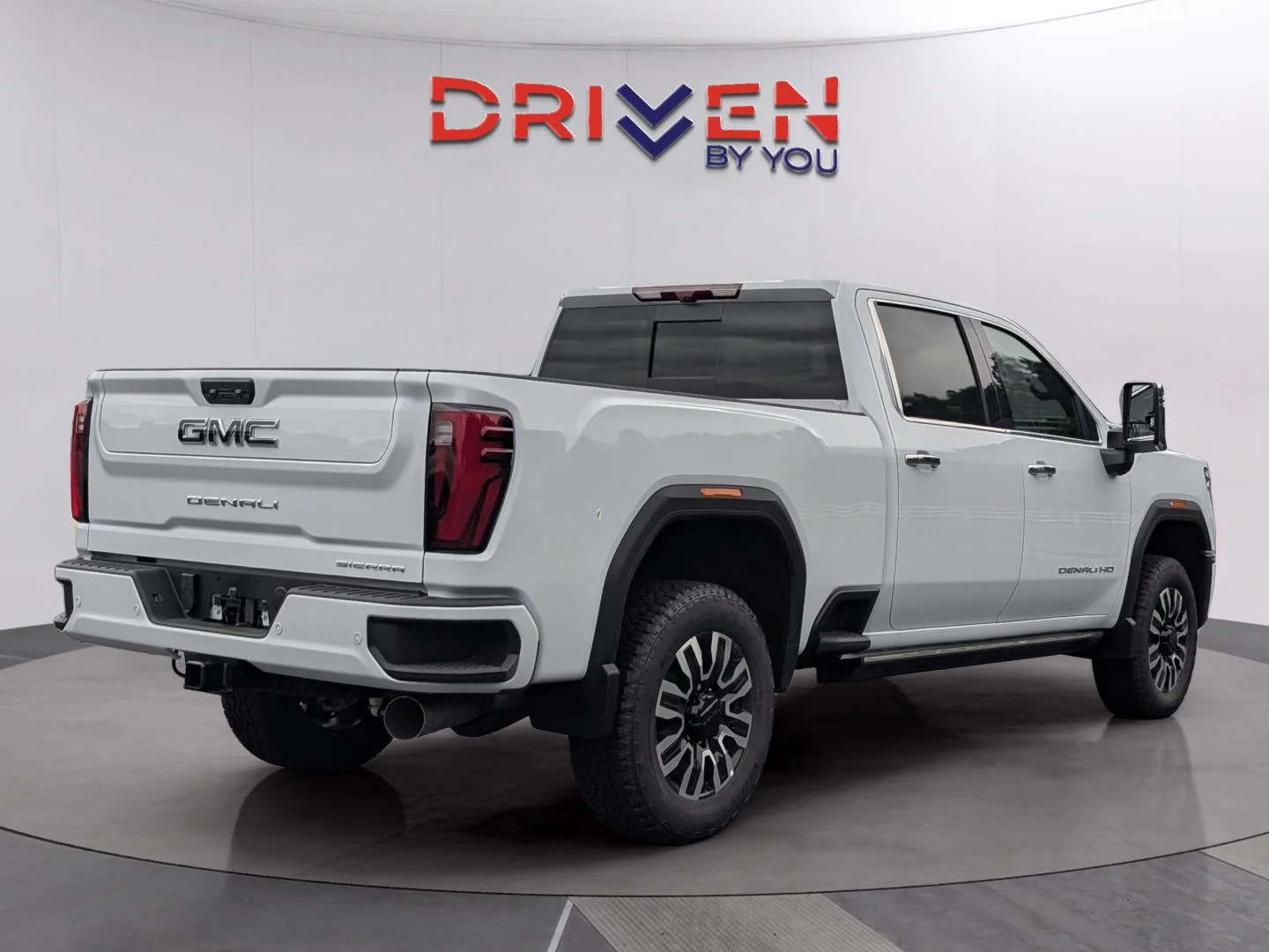 New 2026 Glacier White Tricoat GMC Denali Ultimate image 5