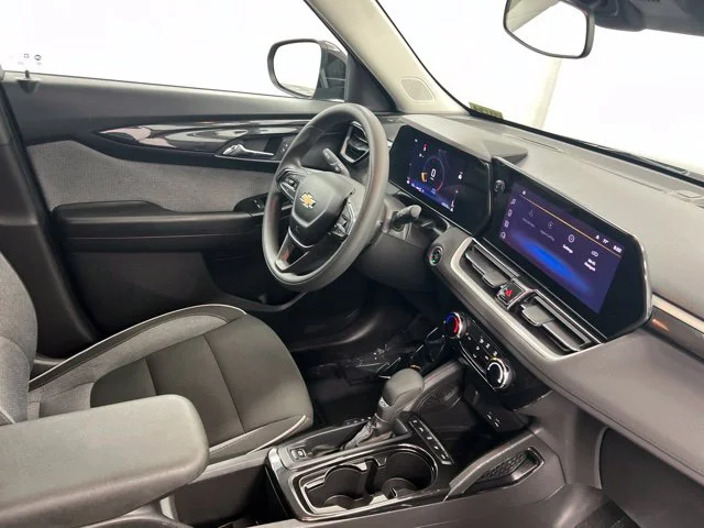 Used 2025 Black Chevrolet LT image 24