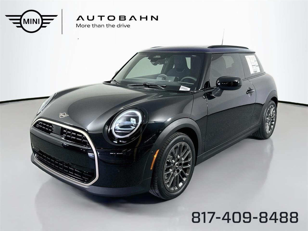2025 MINI Hardtop Cooper's photo