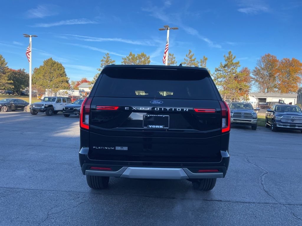 Used 2025 Black Ford Platinum image 4