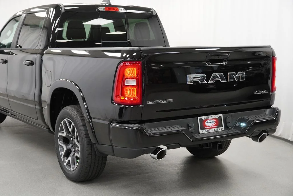 New 2027 Diamond Black Crystal Pearl-Coat Exterior Paint RAM Laramie image 12