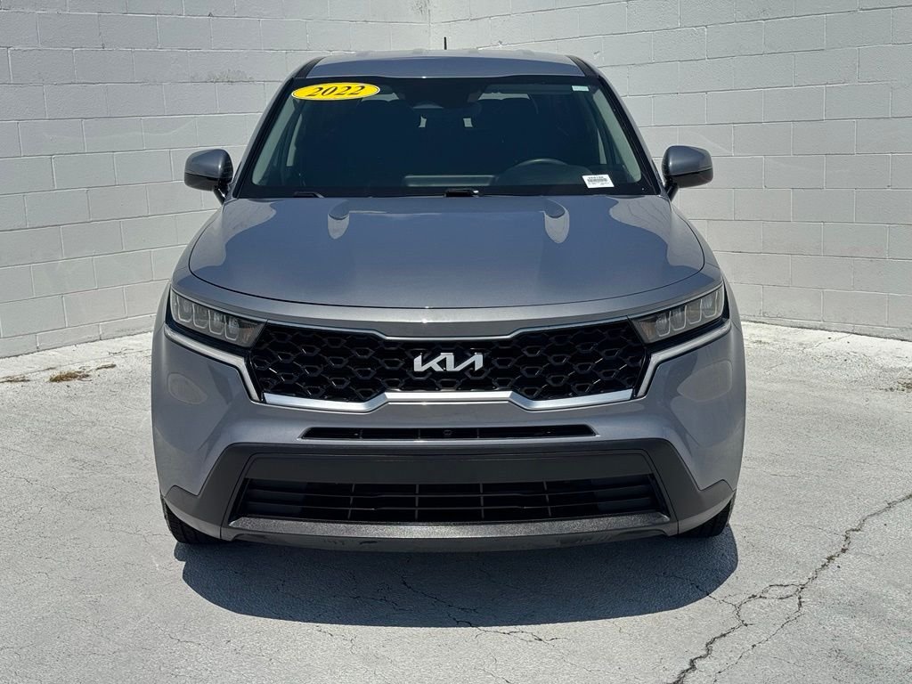 Used 2022 Silver Kia LX image 7