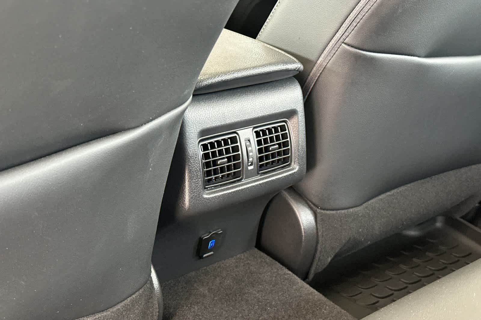 Used 2022 Wind Chill Pearl Toyota XLE image 14