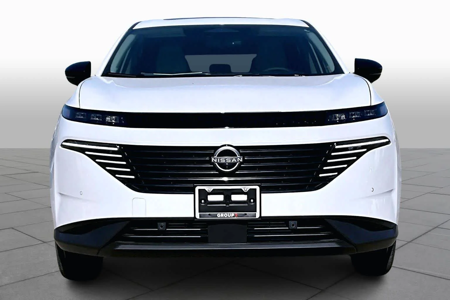 New 2026 Everest White Pearl TriCoat Nissan SL image 3