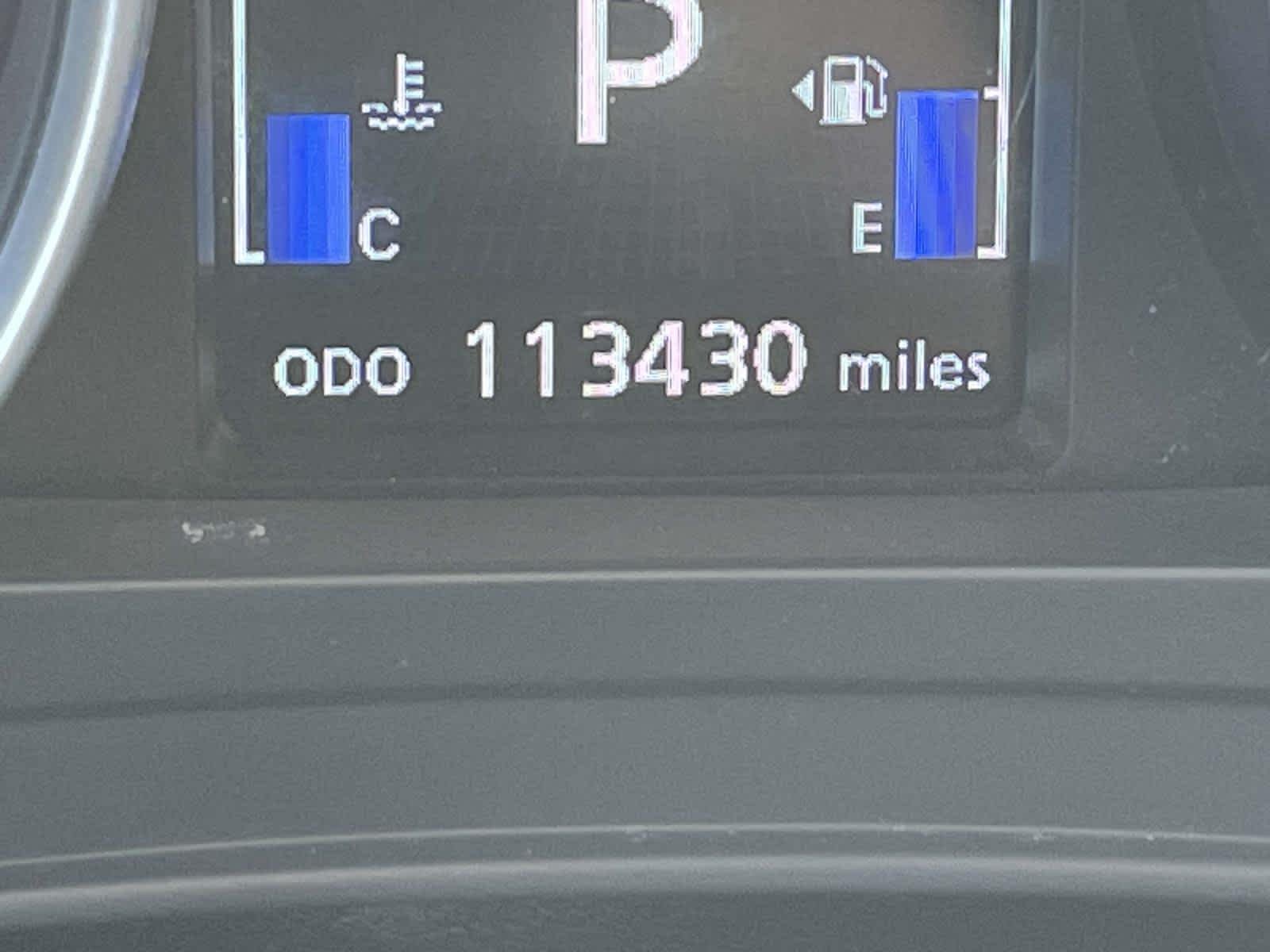 Used 2011 Labrador Black Pearl Mitsubishi SE image 37