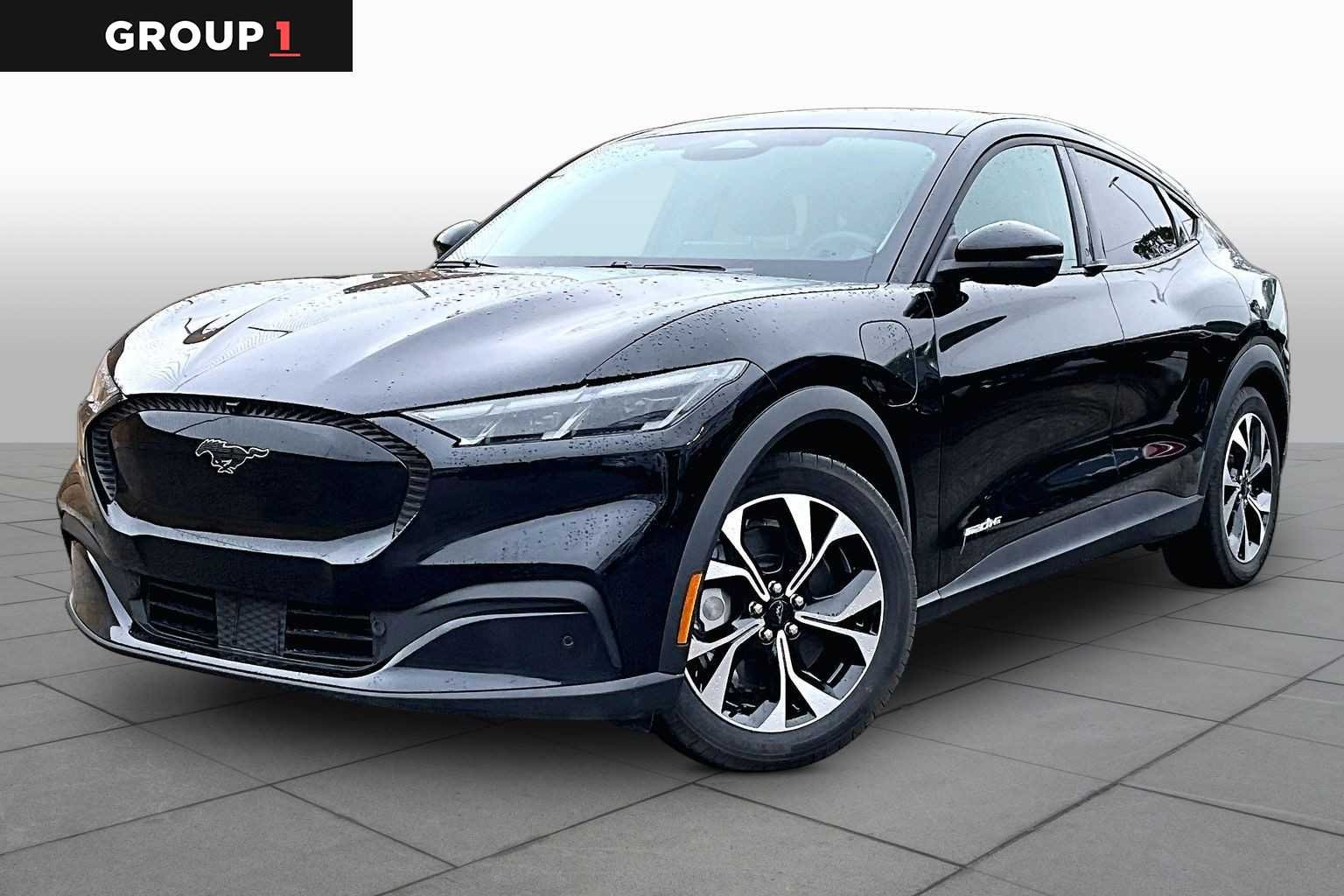 2025 Ford Mustang-Mach-e Select's photo