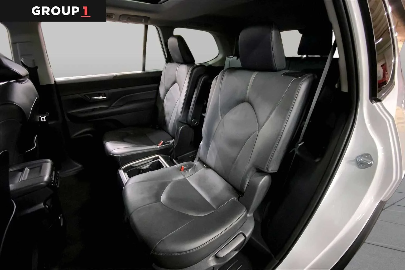 Certified Used 2024 Wind Chill Pearl Toyota Platinum image 21