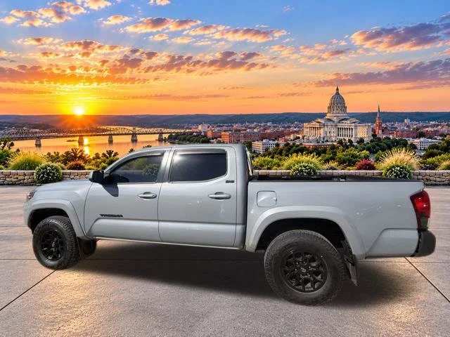 Used 2021 Gray Toyota SR5 image 8