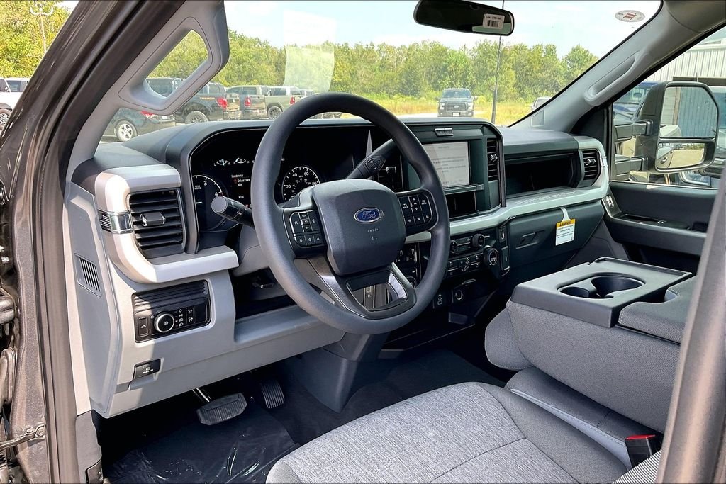 New 2026 Ford Super Duty F-250 XL 4D Crew Cab