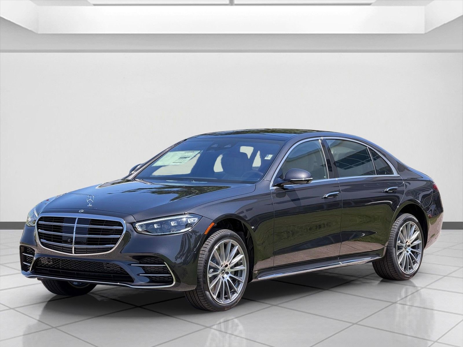 New 2026 Graphite Grey Metallic Mercedes-Benz S 580 image 29