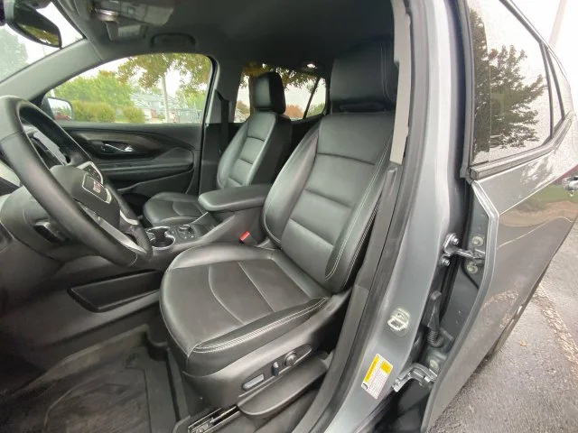 Used 2024 Silver GMC SLT image 11