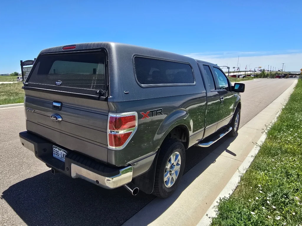 Used 2013 STERLING GRAY METALLIC Ford XLT image 5