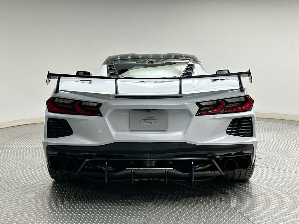 Used 2020 Ceramic White Chevrolet Stingray image 12