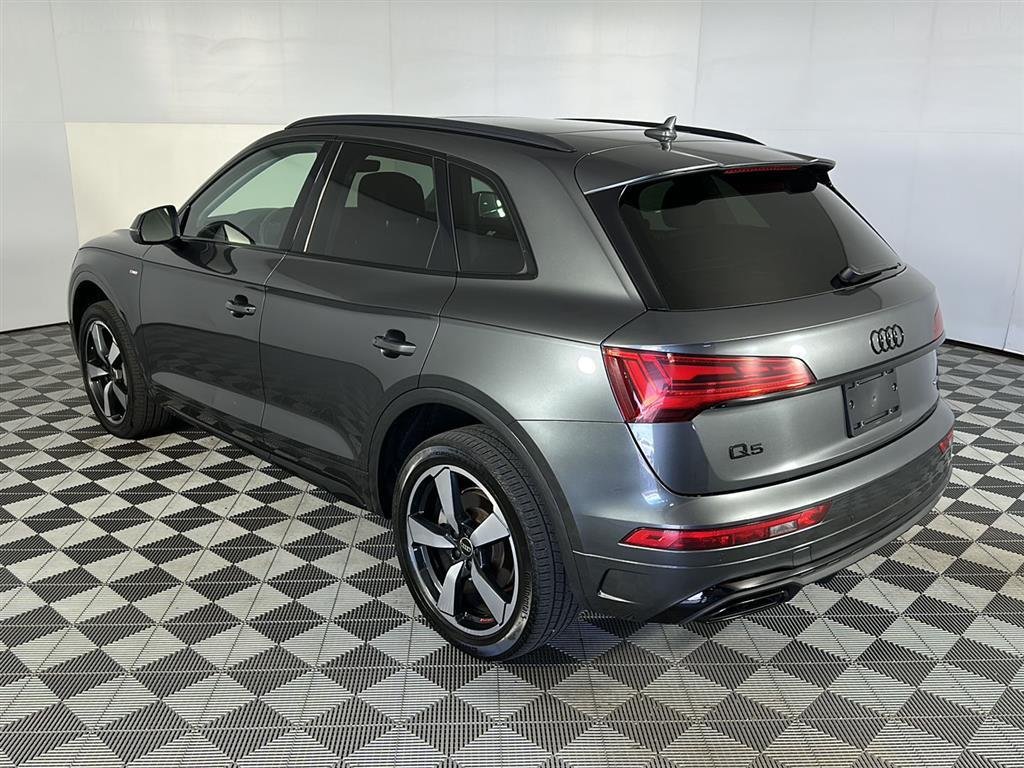 Used 2023 Daytona Gray Pearl Effect Audi S line Premium Plus image 12
