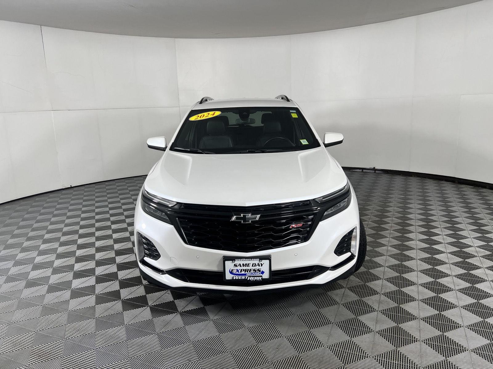Used 2024 Iridescent Pearl Tricoat Chevrolet RS image 30