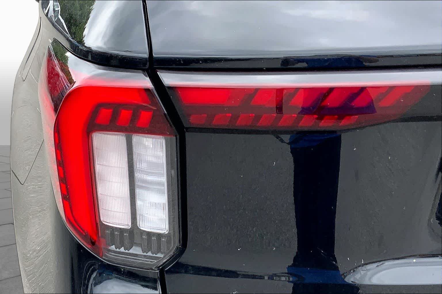 New 2026 Agate Black Metallic Ford Active image 14