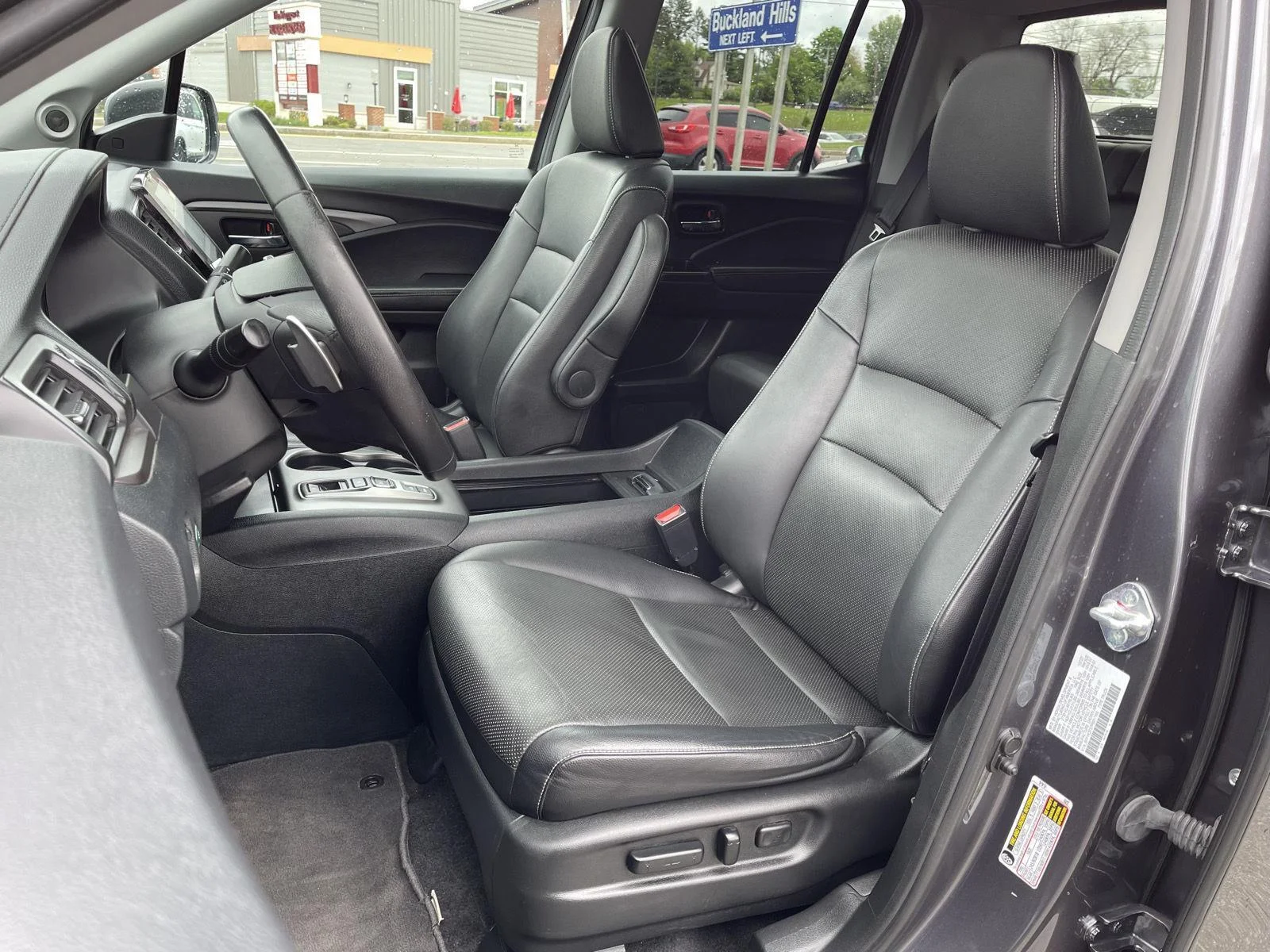 Used 2023 Modern Steel Metallic Honda RTL image 13