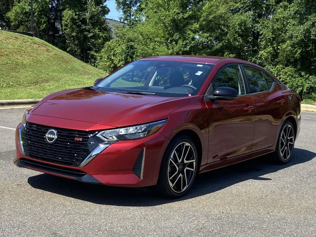 2025 Nissan Sentra SR - Photo 7