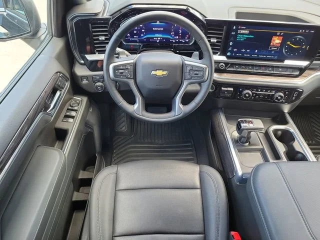 2025 Chevrolet Silverado 1500 LTZ - Photo 19