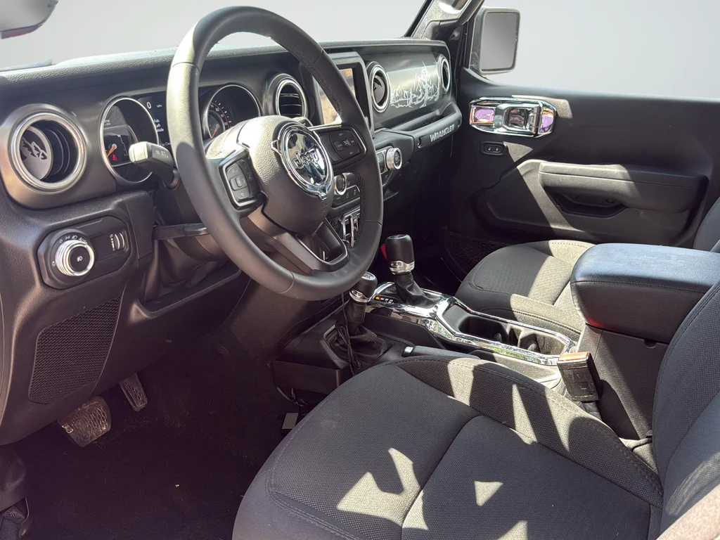 Used 2023 Black Jeep High Tide image 16