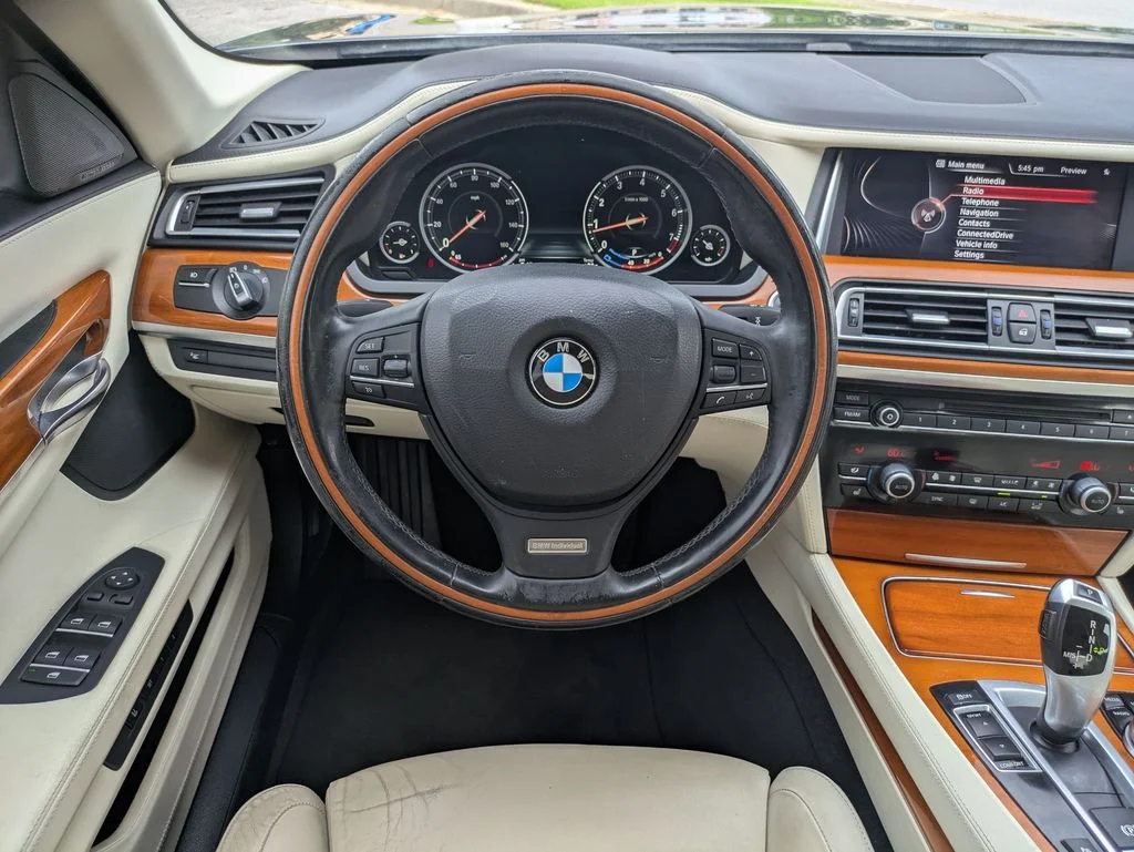Used 2015 Gray BMW 750Li image 27