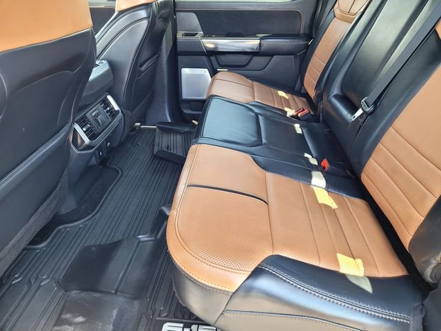 Used 2021  Ford Platinum image 13