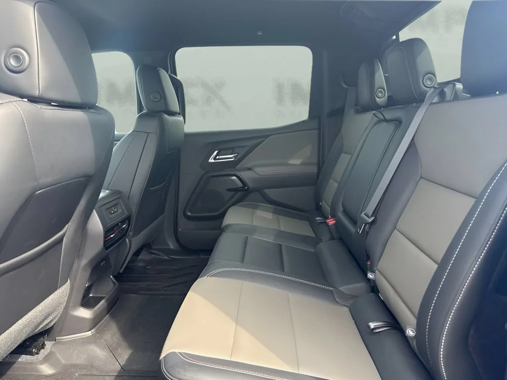 Used 2026 Riptide Blue Metallic Chevrolet Trail Boss - Max Range image 9