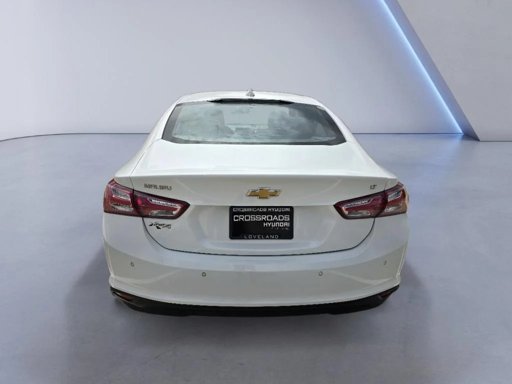 Used 2022 Summit White Chevrolet LT image 5