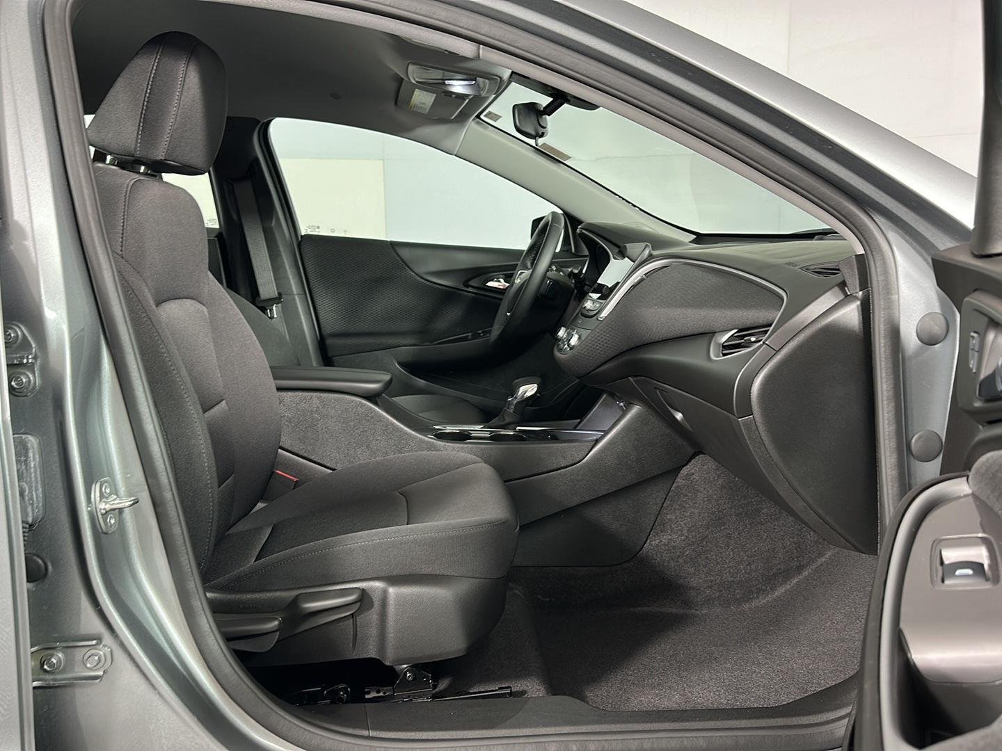 Used 2024 Sterling Gray Metallic Chevrolet LT image 26