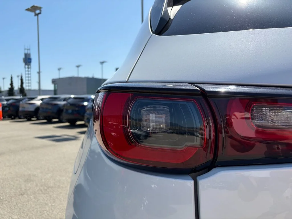 Used 2023 Rhodium White Metallic Mazda Signature AWD at BOSE sound,Turbo,AWD and a grea image 10