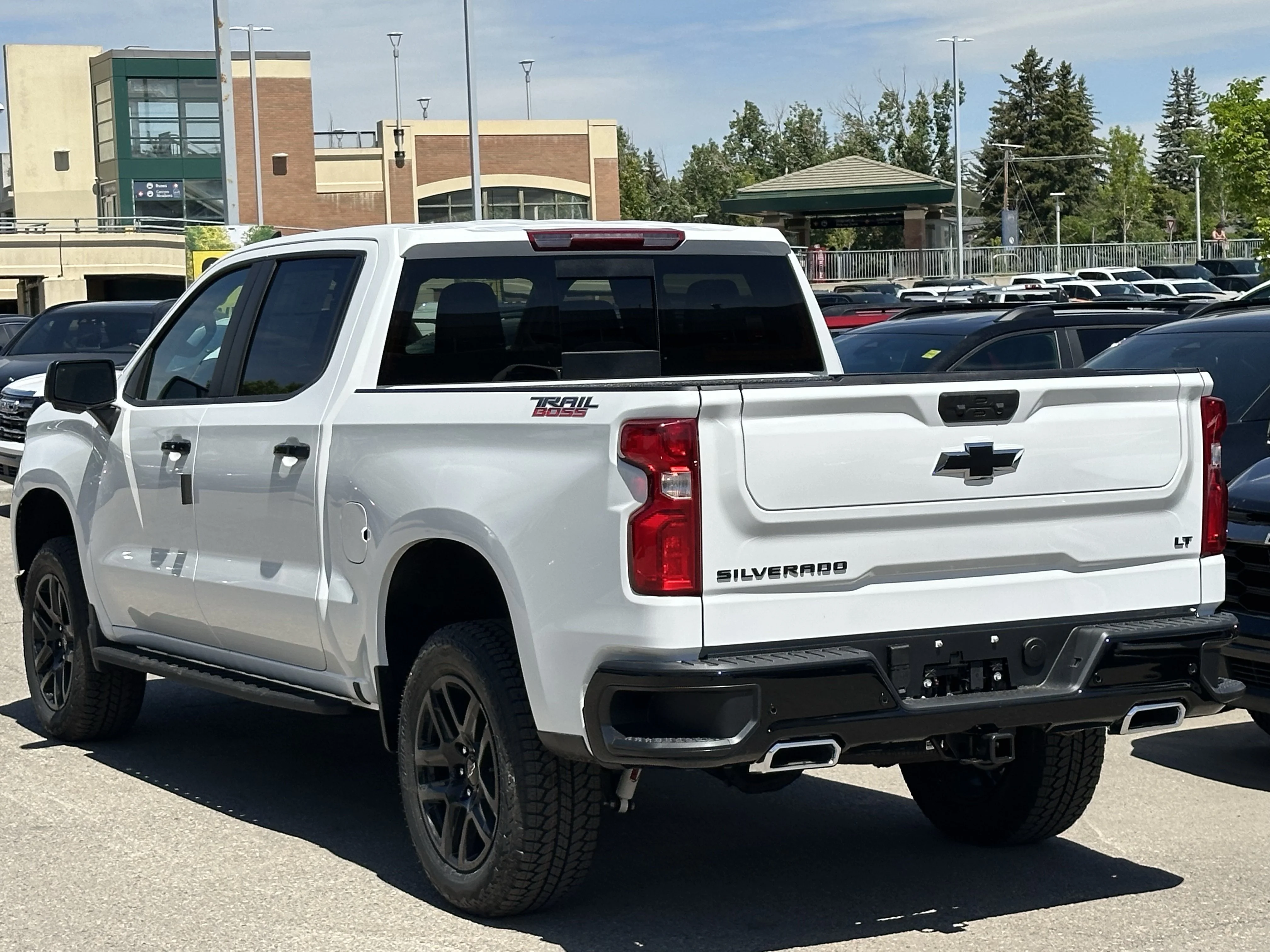 New 2026 Summit White Chevrolet LT Trail Boss image 4