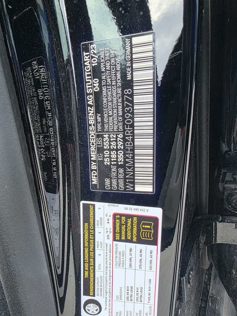 Used 2024 Black Mercedes-Benz GLC 300 image 9