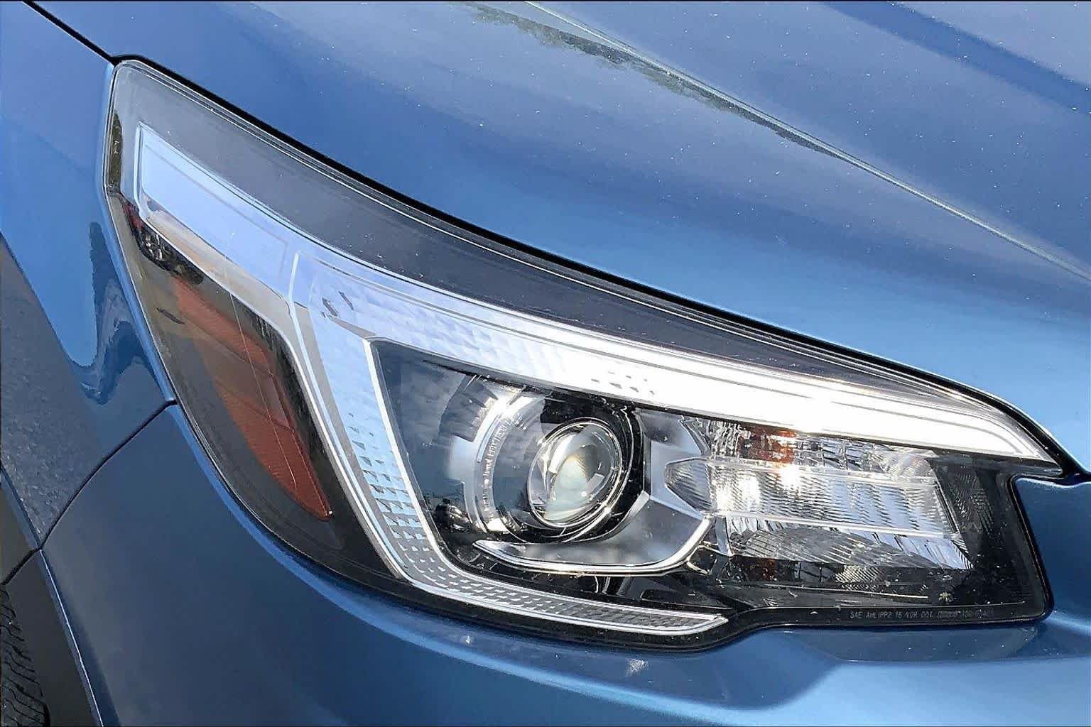 Used 2019 Horizon Blue Pearl Subaru  image 26