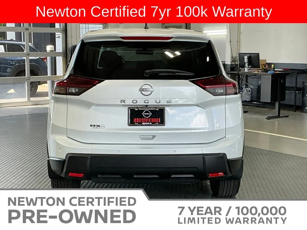 Certified Used 2025 Everest White Pearl Nissan S image 22