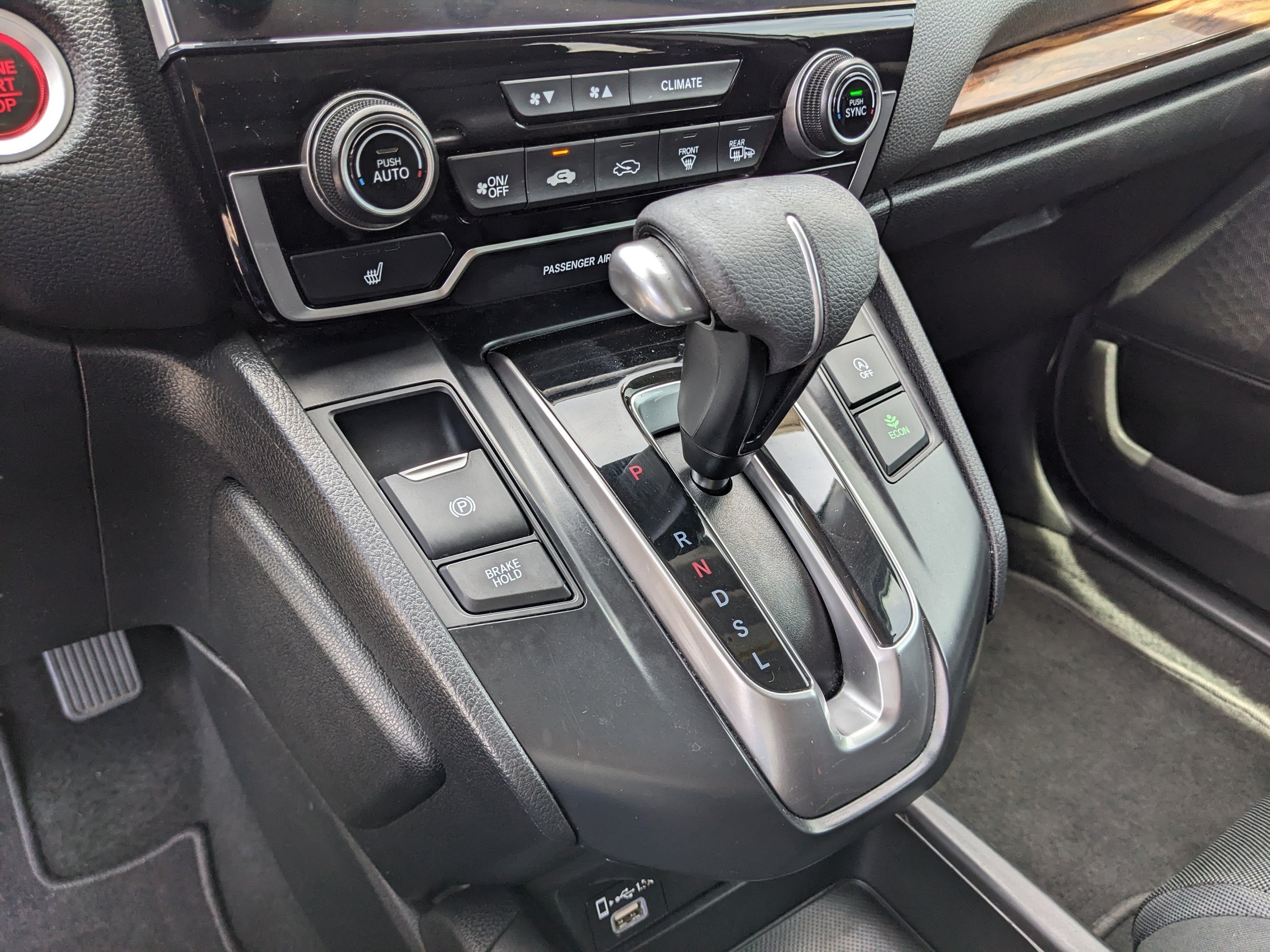 Used 2021 Platinum White Pearl Honda EX image 24