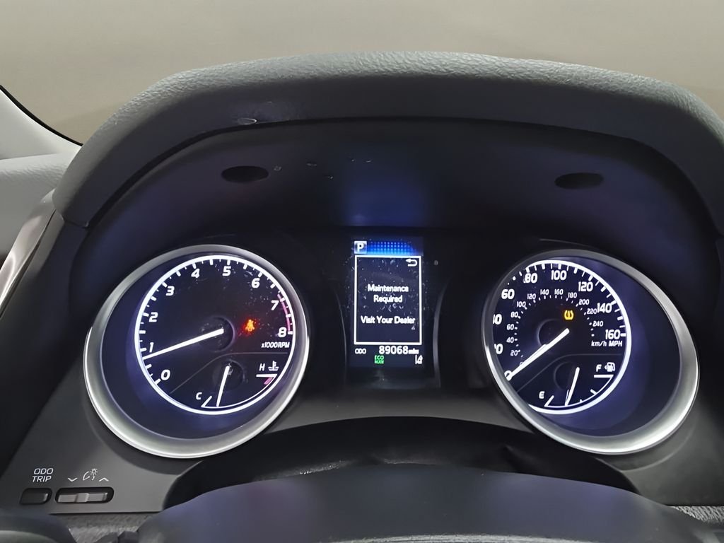 Used 2022 Red Toyota LE image 27