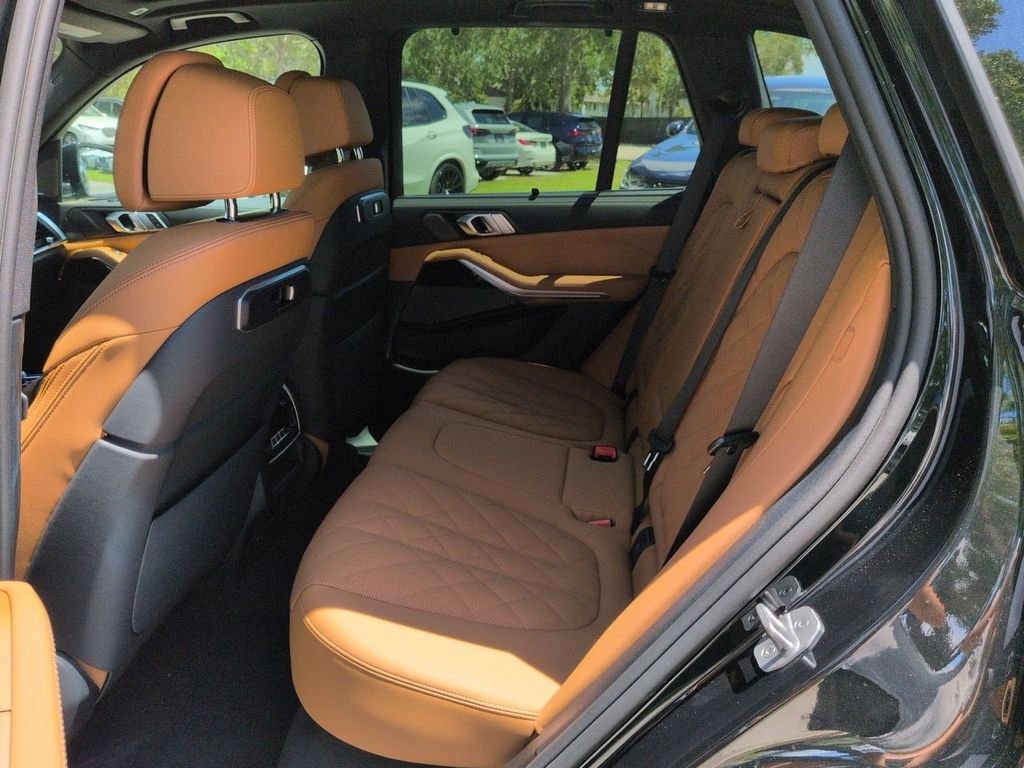 New 2026 Black Sapphire Metallic BMW xDrive40i image 14