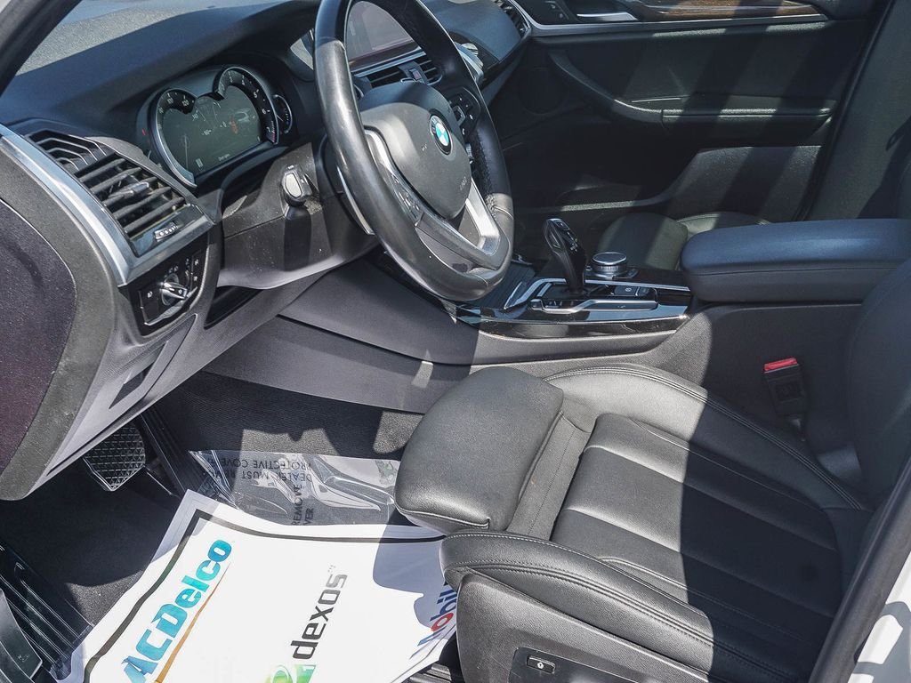 Used 2019 White BMW sDrive30i image 17