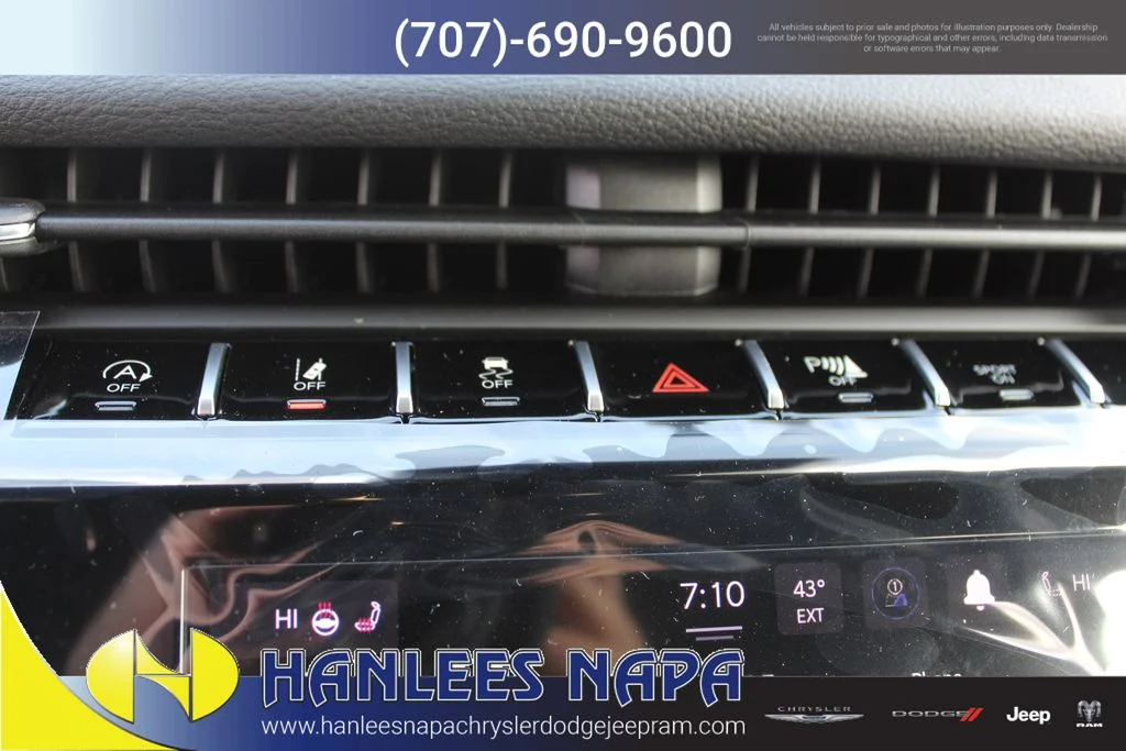 2025 Jeep Grand Cherokee Altitude - Photo 25