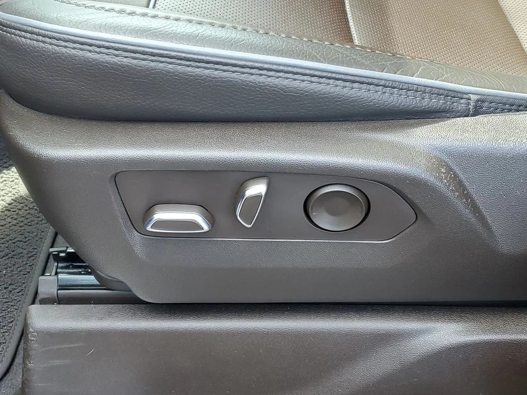 Certified Used 2023 Onyx Black GMC Denali image 7