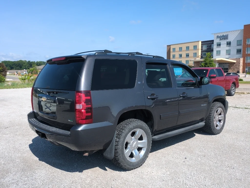 Used 2010 Taupe Gray Metallic Chevrolet LT image 6