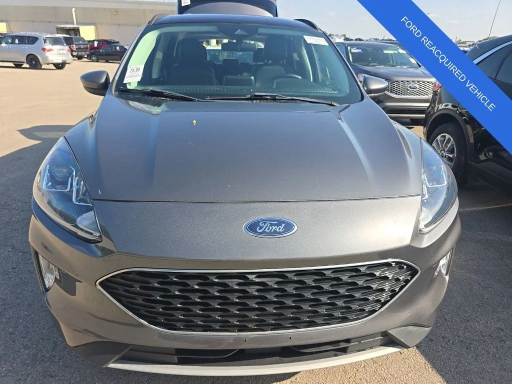 Used 2022 Gray Ford SEL image 3